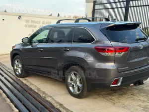 Toyota Highlander 2019 Gray