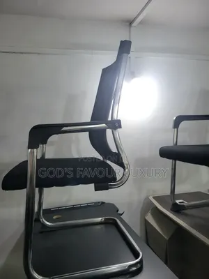 Ergonomic Visitors Chair