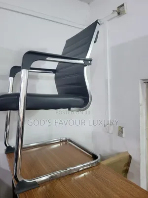 Modern Visitors Chair