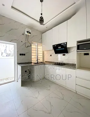 4bdrm Duplex in Ikota Gra, Ajah for rent