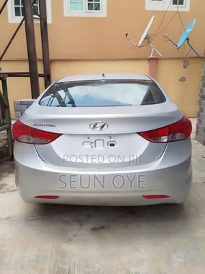 Hyundai Elantra 2012 Gray