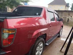 Honda Ridgeline 2006 Red