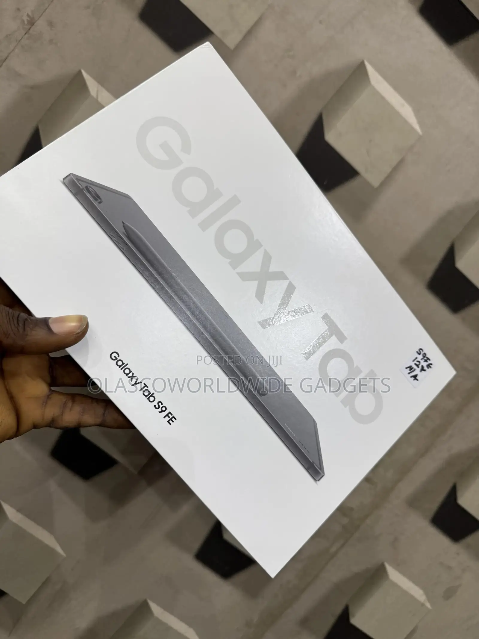 New Samsung Galaxy Tab S9 FE 128 GB Gray