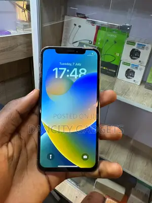 Apple iPhone X 64 GB Black