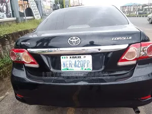 Toyota Corolla 2013 Black