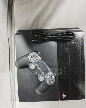Prestine Super Clean Uk Ps4 Fat 9 - 10 Games Installed