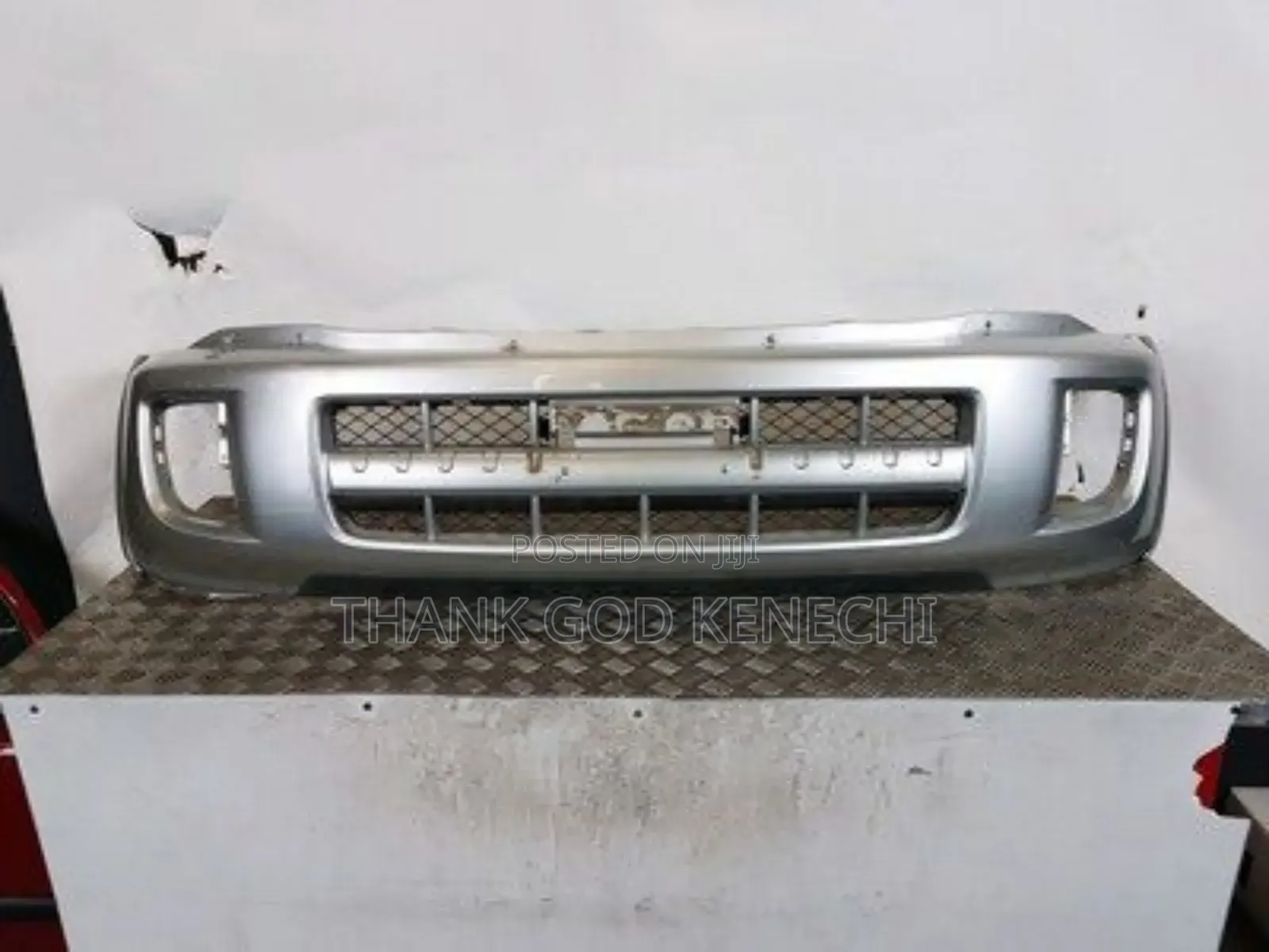 Complete Front Bumper Rav4 2004/2006 Model