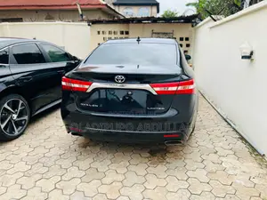 Toyota Avalon Limited 4dr Sedan (3.5L 6cyl 6A) 2015 Black
