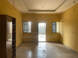 1bdrm Shared Apartment in Royal Palmwill, Ajah for rent