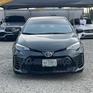 Toyota Corolla 2015 Green