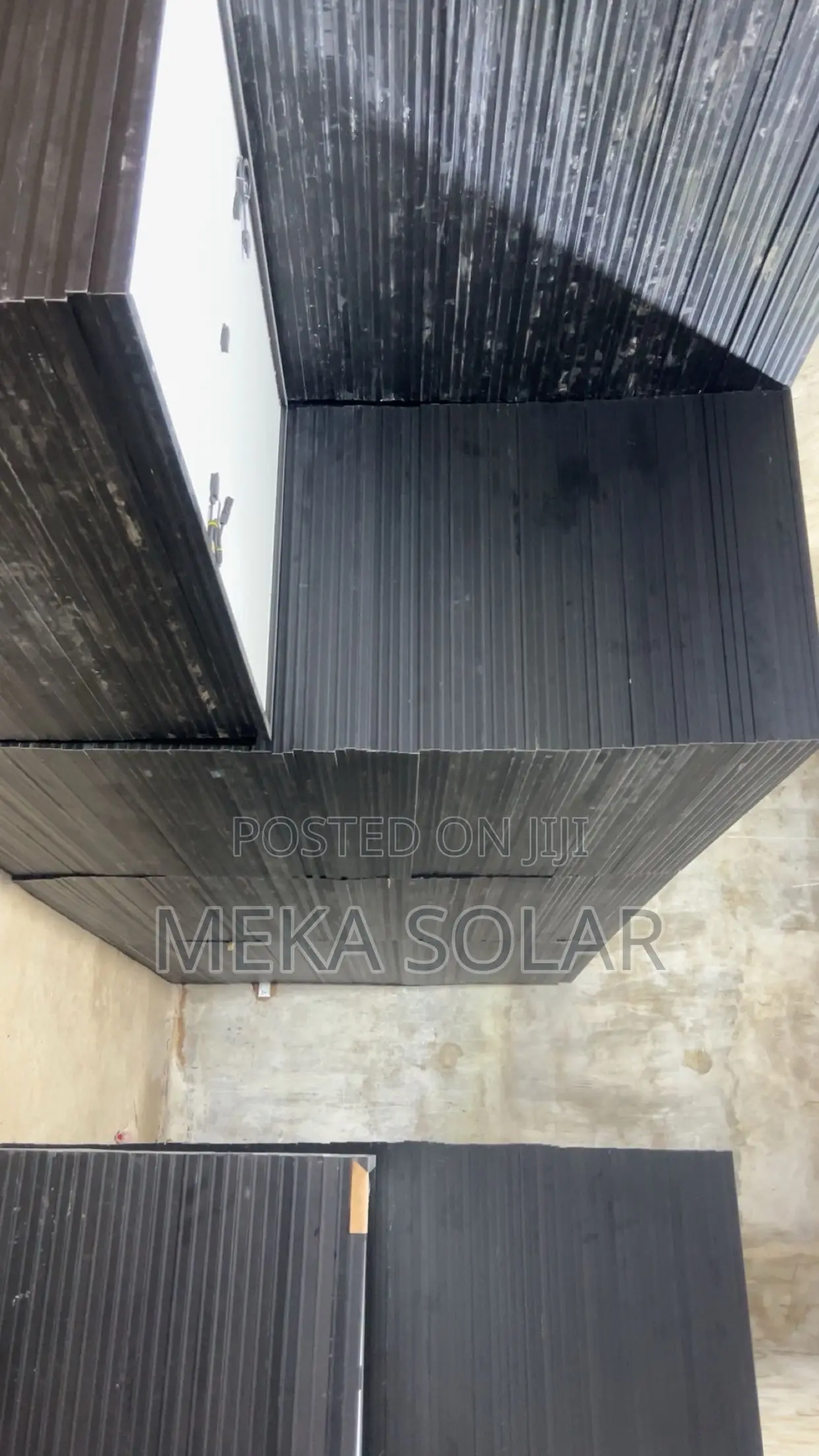 Aiko 475w 480w All Black Solar Panel (Half-Cut)
