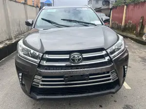 Toyota Highlander 2018 Gray