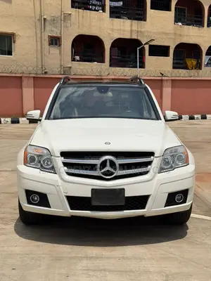 Mercedes-Benz GLK-Class 350 4MATIC 2011 White