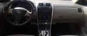 Toyota Corolla 2009 Silver