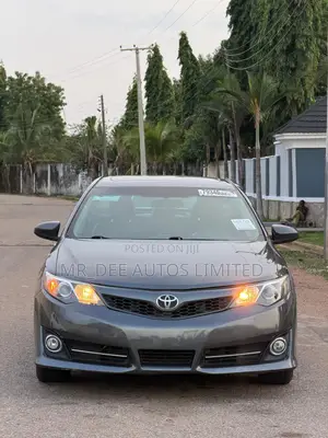 Toyota Camry 2013 Gray