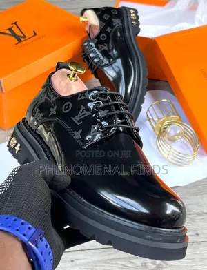 Black Patent Leather Men's Lace-Up Shoes