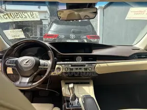 Lexus ES 350 FWD 2016 Gold