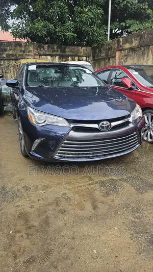 Toyota Camry 2016 Blue