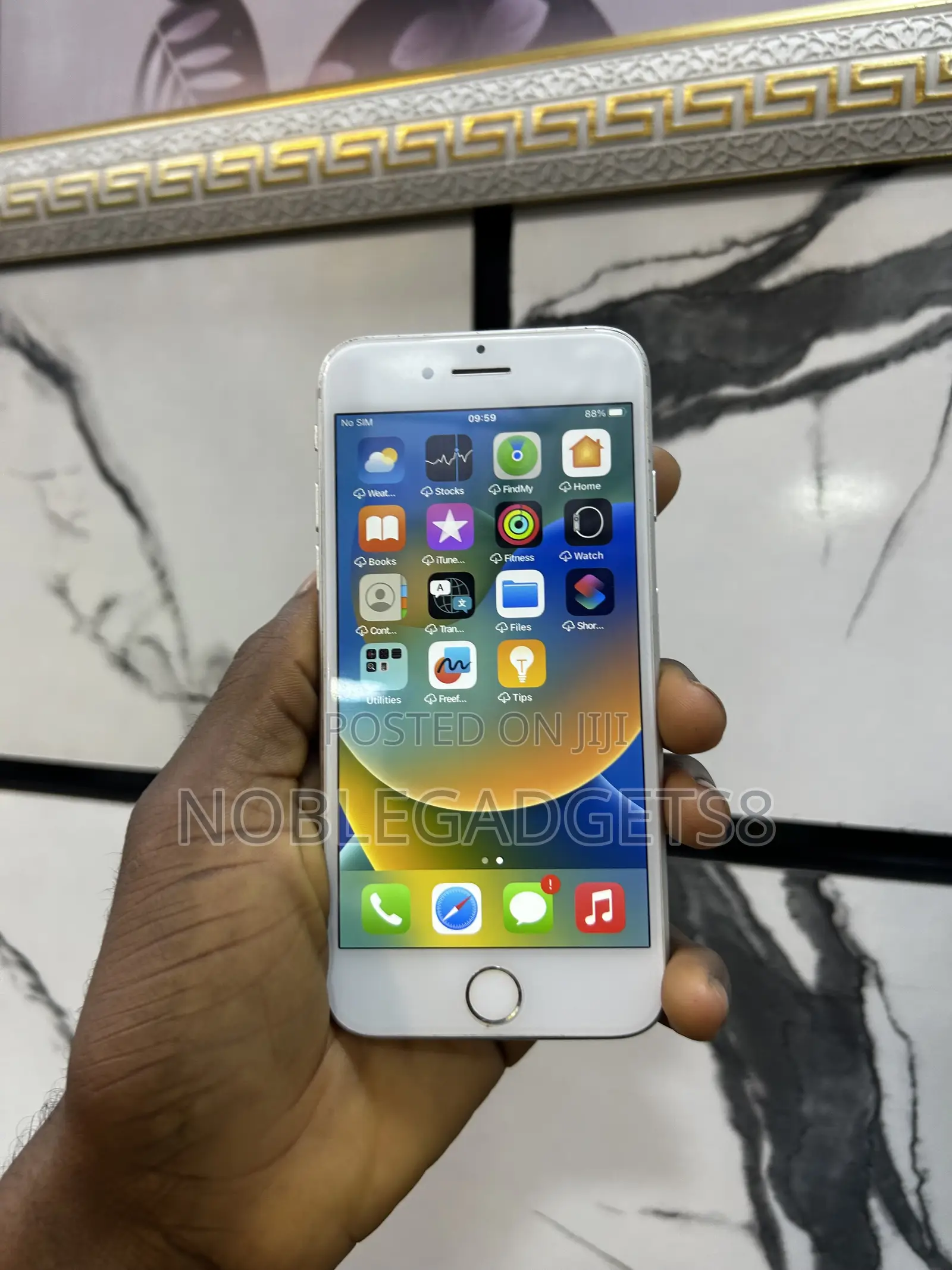 Apple iPhone 8 64 GB White