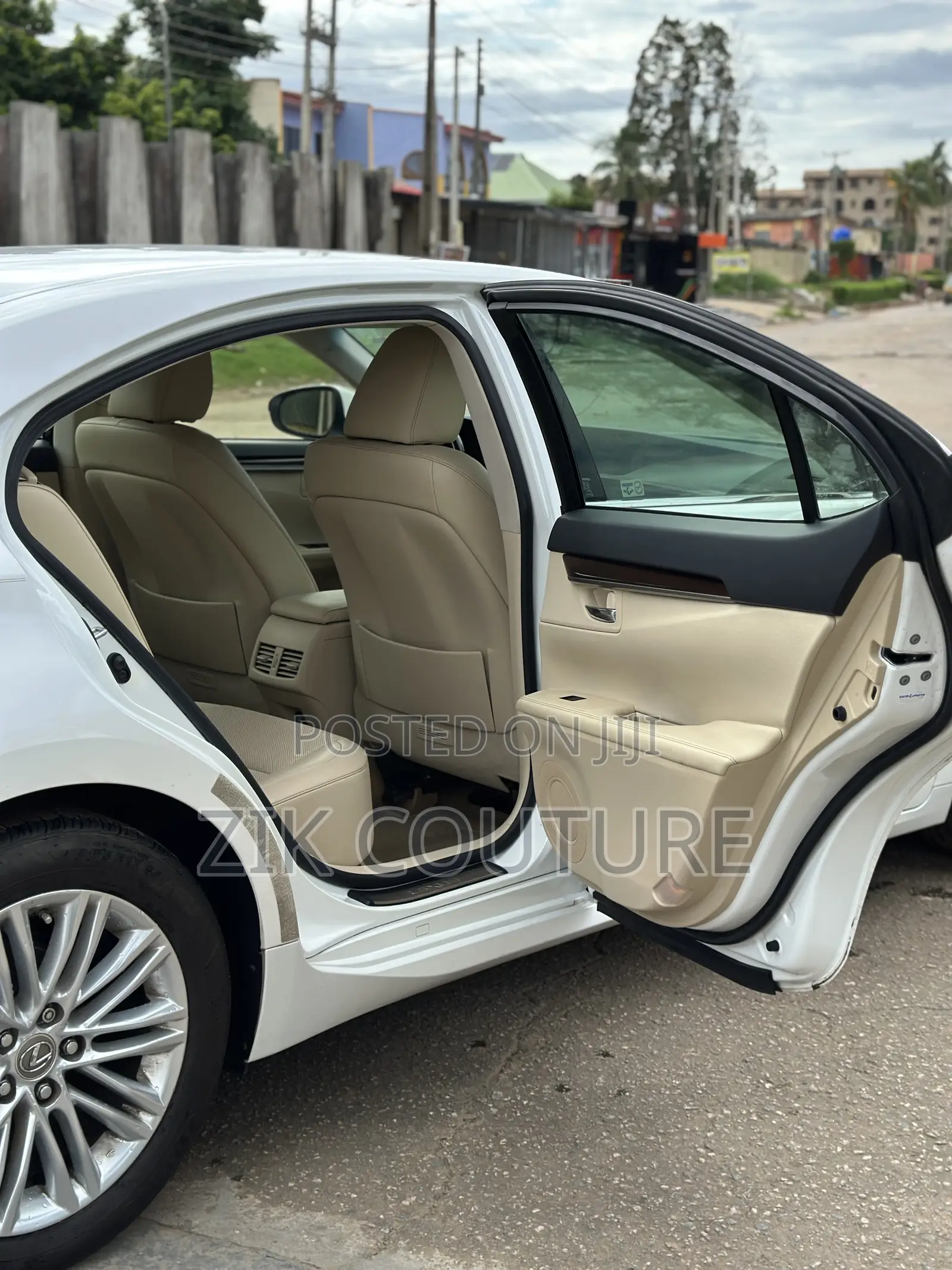 Lexus ES 2013 White
