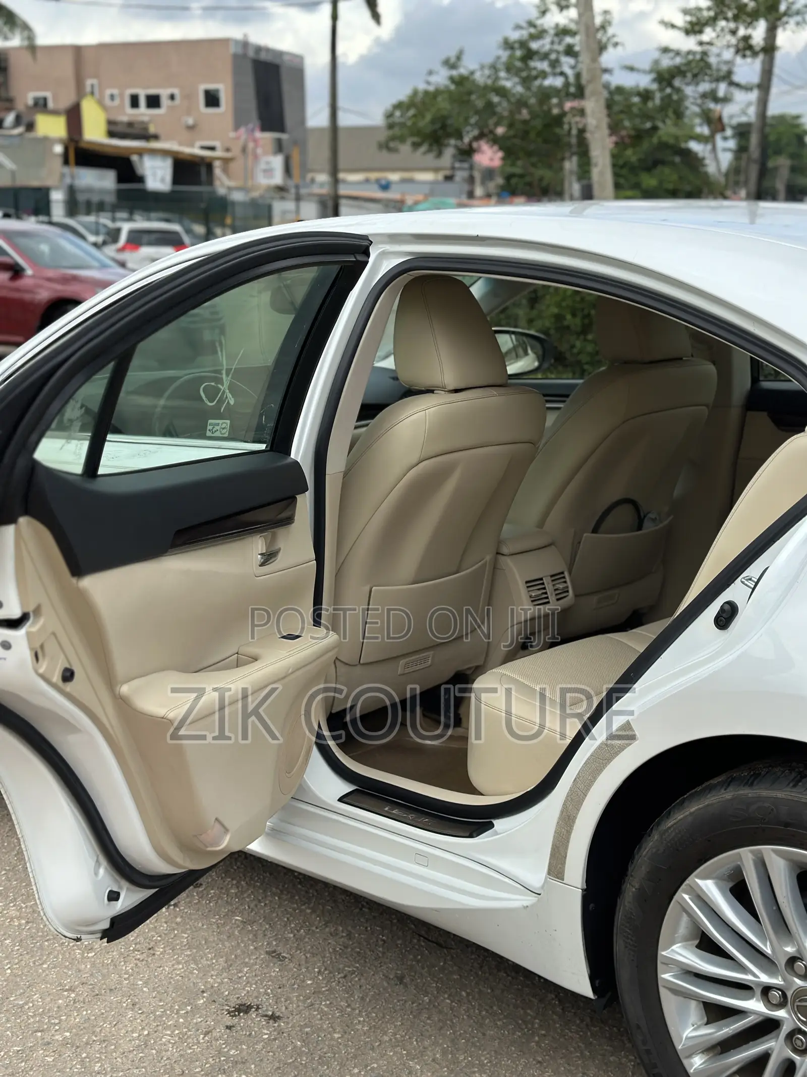 Lexus ES 2013 White