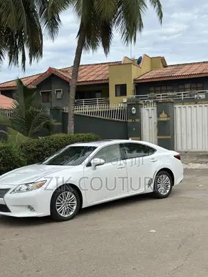 Lexus ES 2013 White