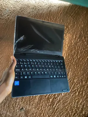 Laptop Toshiba Satellite E105 4GB Intel Celeron SSD 128GB