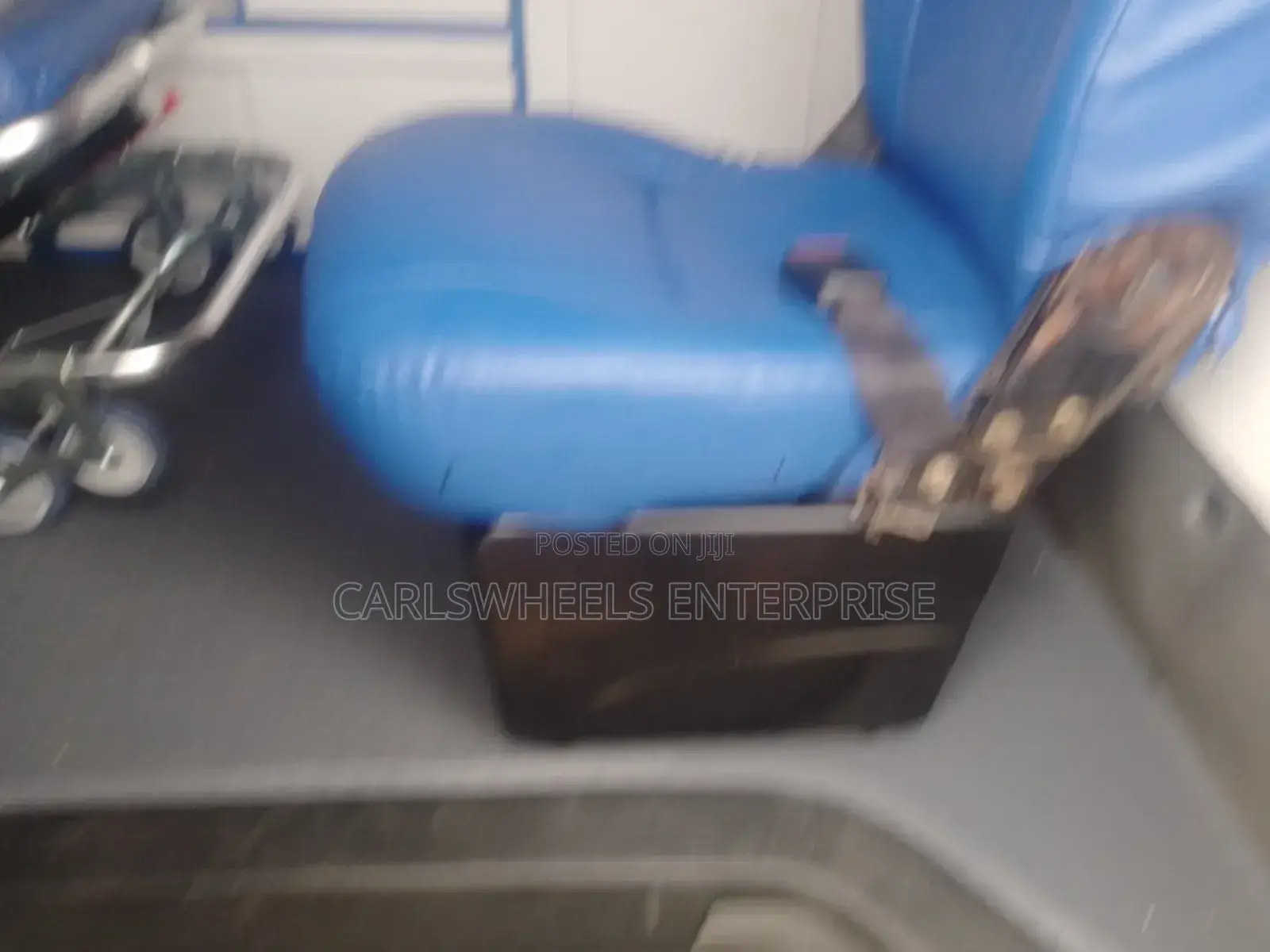 Toyota HiAce 2015