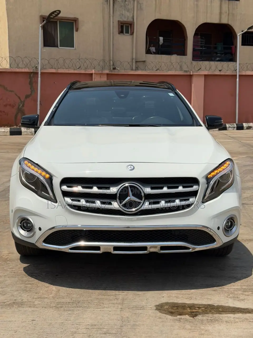 Mercedes-Benz GLA 250 2016 White