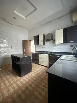 5bdrm Duplex in Osapa Eletu for rent