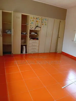 4bdrm Duplex in Allen Estate for rent