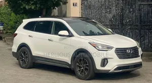 Hyundai Santa Fe 2017 White