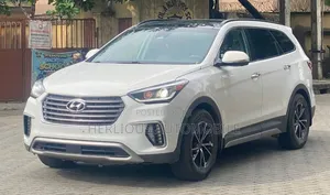 Hyundai Santa Fe 2017 White