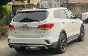 Hyundai Santa Fe 2017 White