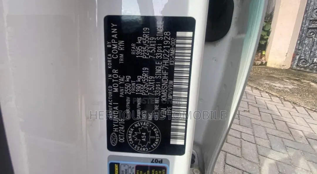 Hyundai Santa Fe 2017 White