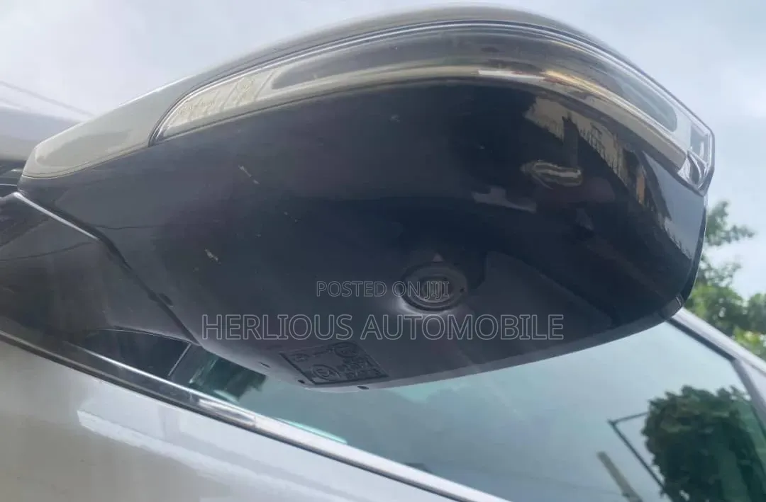 Hyundai Santa Fe 2017 White
