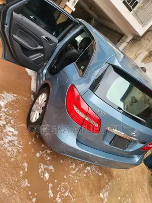 Mercedes-Benz CL 2015 Blue