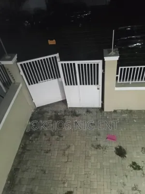 4bdrm Townhouse / Terrace in Orchid Road, Off Lekki-Epe Expressway
