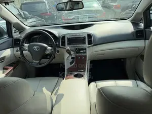 Toyota Venza AWD 2012 Gray