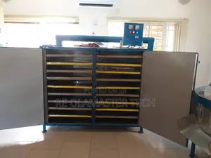 Dehydrator
