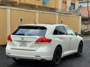 Toyota Venza 2011 White
