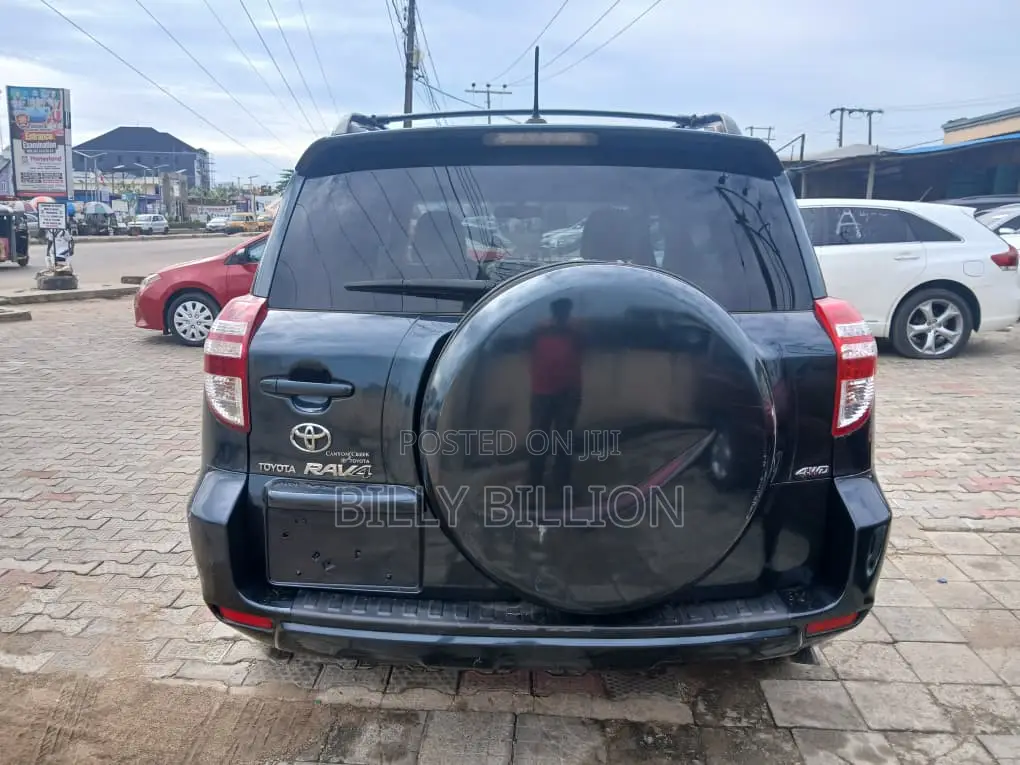Toyota RAV4 2011 Black
