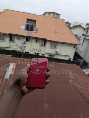 Apple iPhone 11 128 GB Red