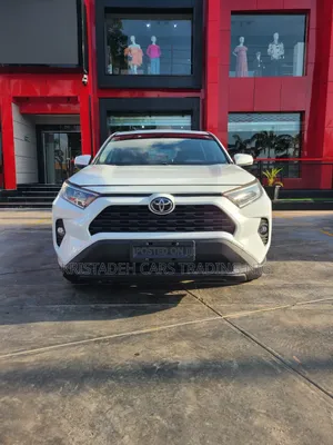 Toyota RAV4 2022 White