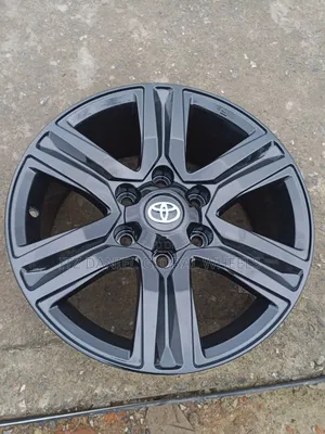 17 Inch Rim All Black Hilux