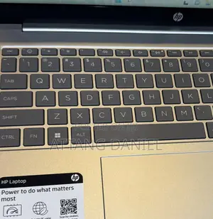 Laptop HP 15-ra003nia 8GB Intel Core i3 SSD 256GB
