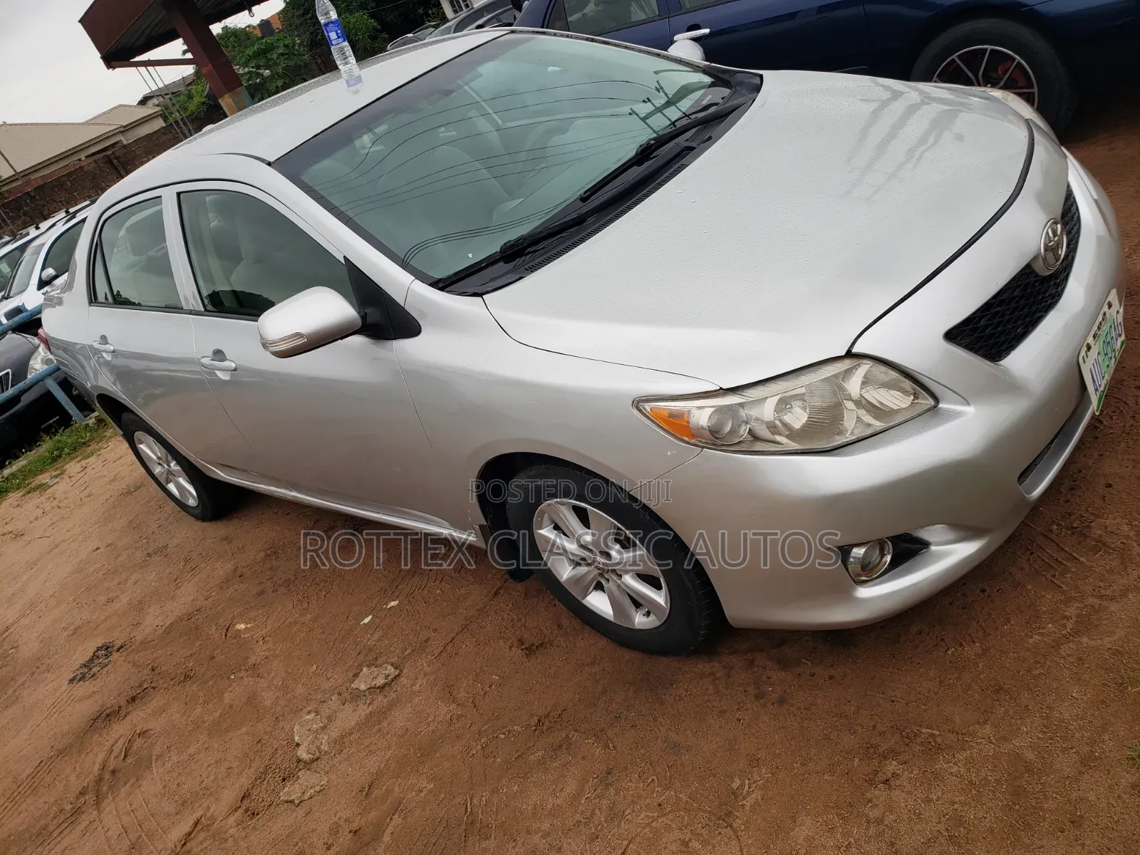Toyota Corolla 2010 Silver