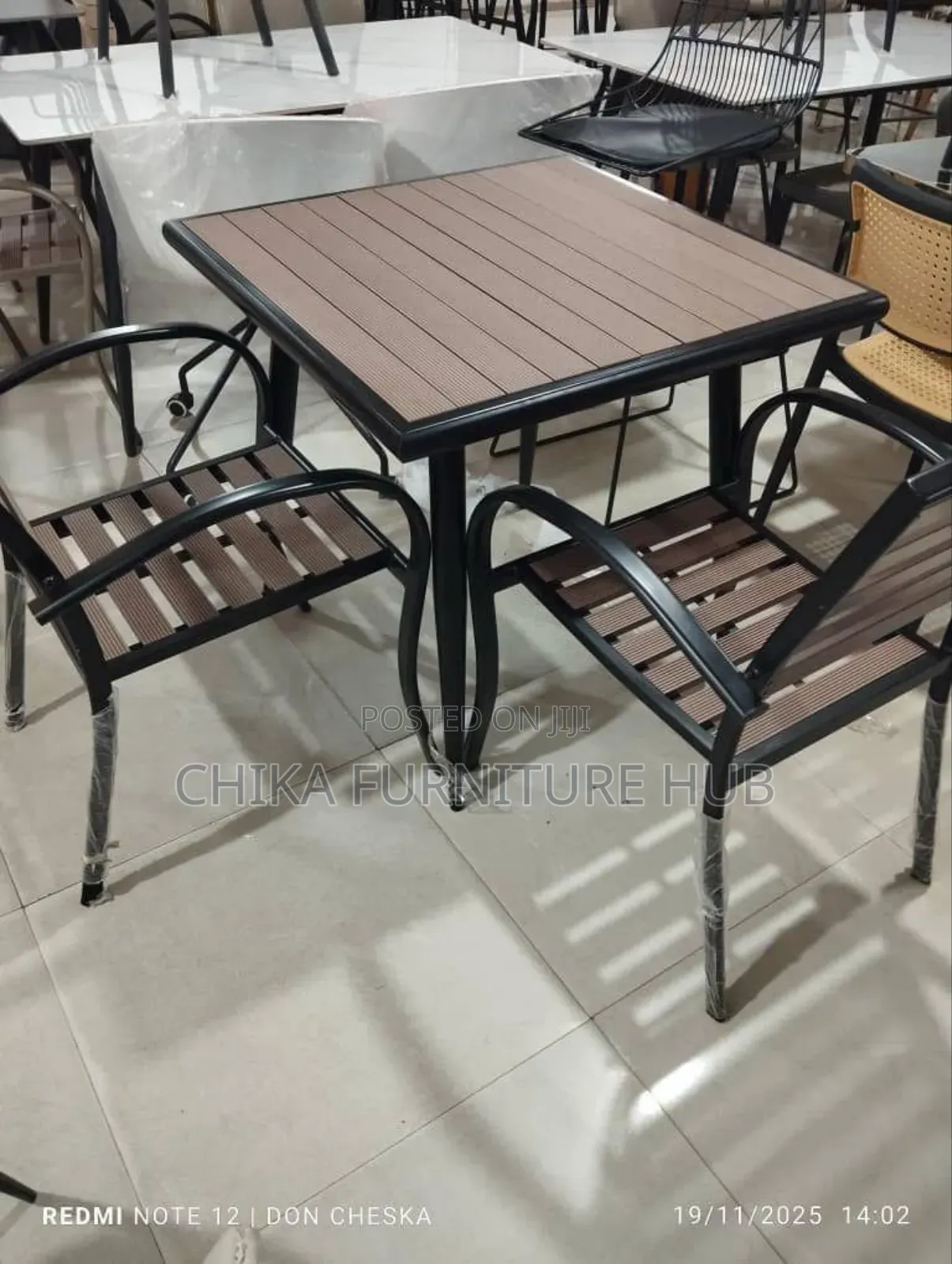 Restaurant/Bar Set of Table Wit Chairs