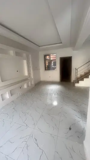 4bdrm Duplex in Inside A Mini Court, Osapa london for rent