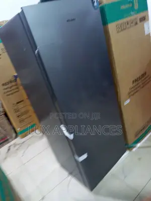Hisense 190l 6-Shelf Standing Freezer